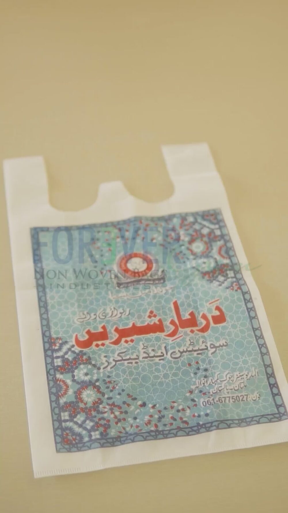 Nonwoven W-Cut Bags - Image 16